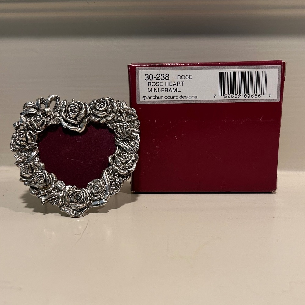Arthur Court Rose Heart Mini Frame - Picture 3 of 7